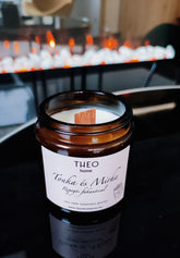 Tonka és Mirha Szójagyertya ropogós fakanóccal - THEO Budapest Webshop - Prémium minőségű, egyedi tervezésű bőrtáskák és kiegészítők