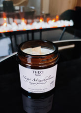 Nagyi Mézeskalácsa Szójagyertya ropogós fakanóccal - THEO Budapest Webshop - Prémium minőségű, egyedi tervezésű bőrtáskák és kiegészítők