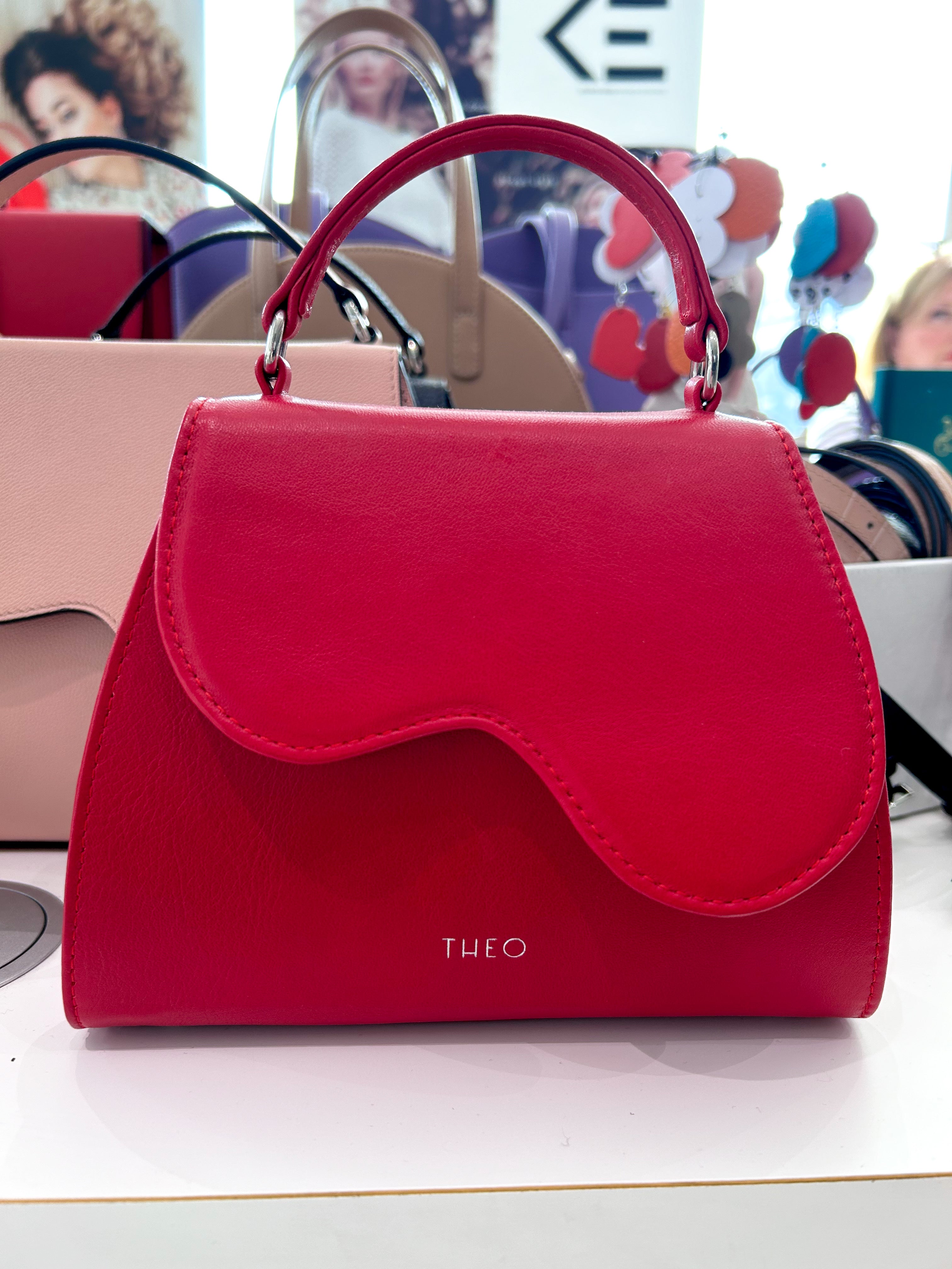 CHARLIZE Cherry Red táska, piros - THEO Budapest Webshop -  Prémium minőségű, egyedi tervezésű bőrtáskák és kiegészítők