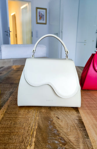 CHARLIZE Mini Soft Beige táska, bézs - THEO Budapest Webshop -  Prémium minőségű, egyedi tervezésű bőrtáskák és kiegészítők